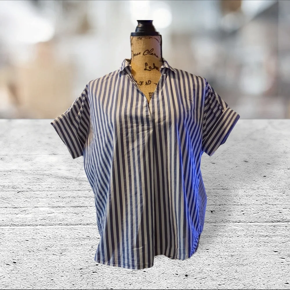 Madewell size S strightly cropped blue and white striped top - Picture 5 of 9